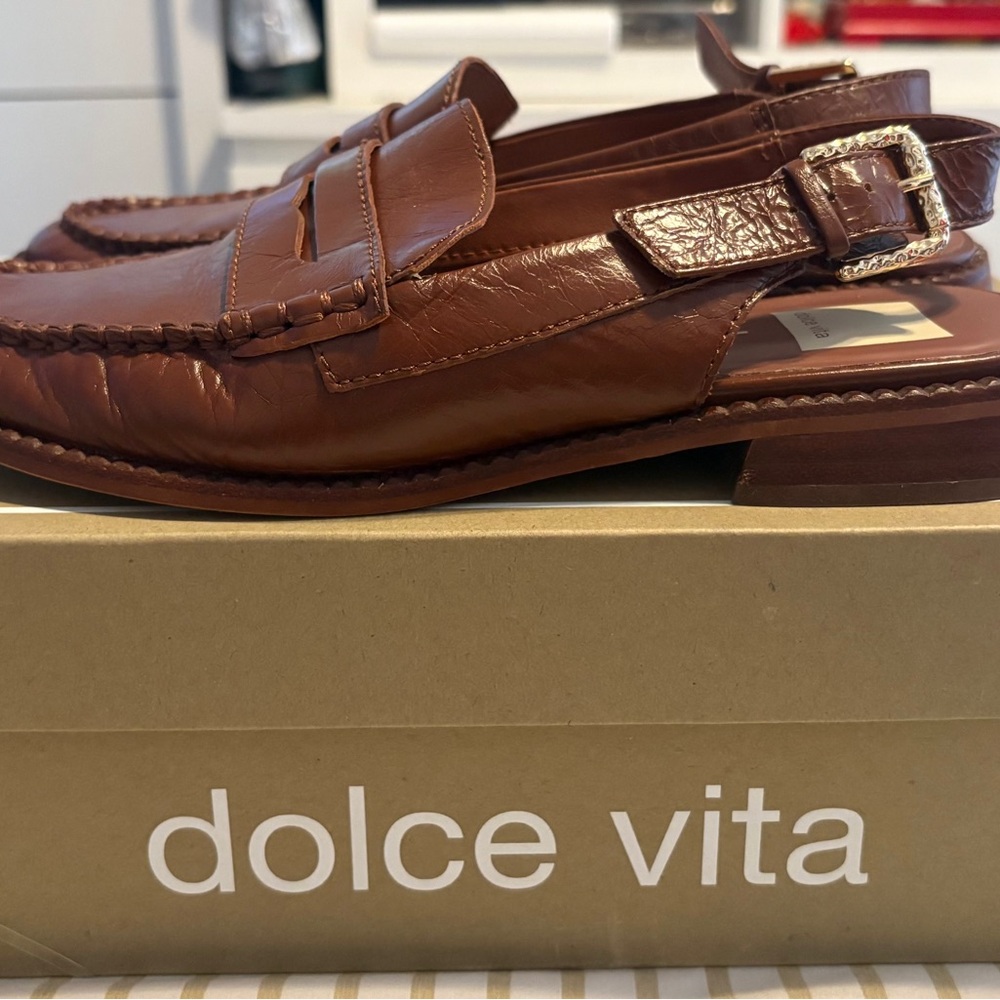 Dolce Vita Hardin brown crinkle patent